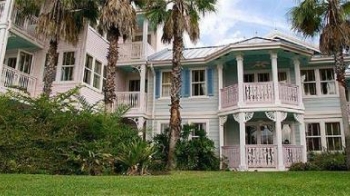 Weekend Beach House Rentals