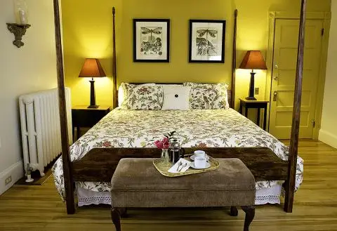 The Oxford House Inn