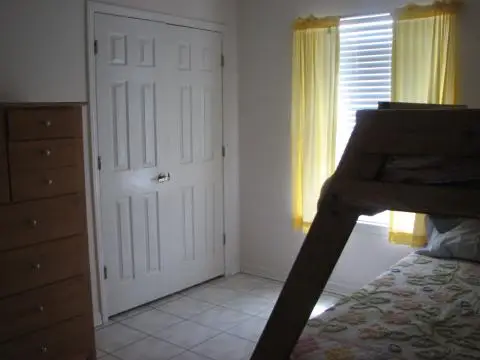 Lauries Hide-Away