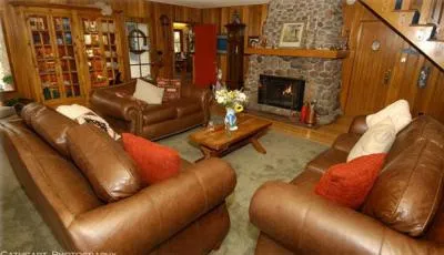 Romantic Riversong Bed And Breakfast Inn
