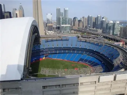 New High Floor Lakeside Luxury CN Towr