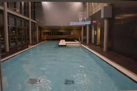 New High Floor Lakeside Luxury CN Towr