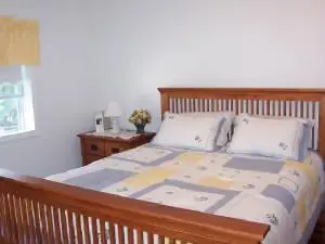Locust Tree Bed And Breakfast