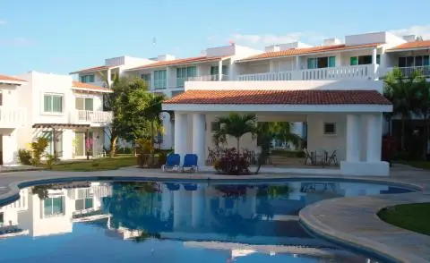 REAL DEL CARMEN CONDO PLAYACAR