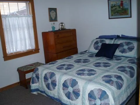 Hilltop Guest Cottage