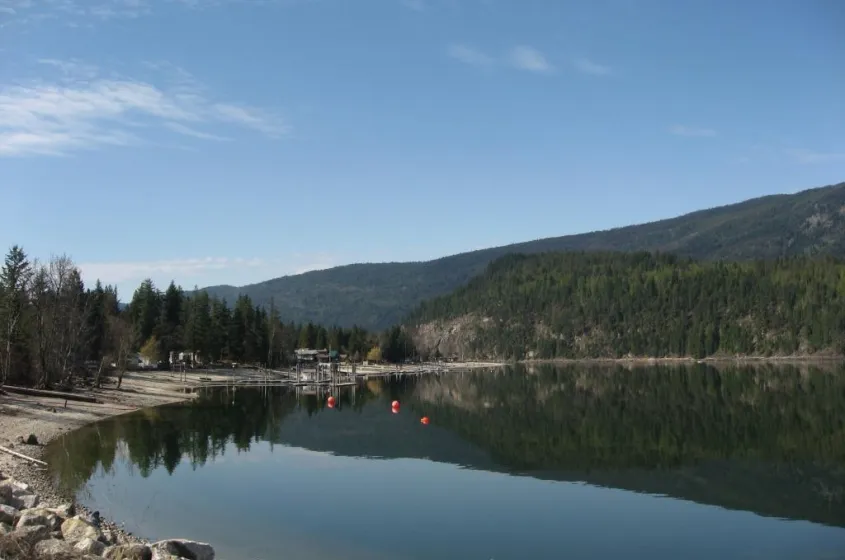Mara Lake Sicamous Bc Shuswap Lake Condo Marina Pool Hot Tub Beach