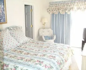 Tara Point Inn And Cottages