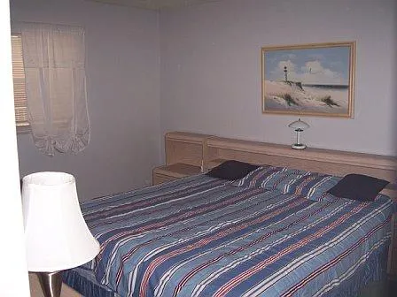 Holiday Villas II Beach condo 204