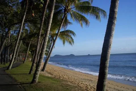 Trinity Tropical Oasis Holiday House