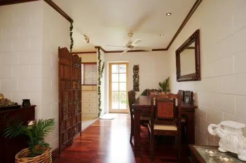 Trinity Tropical Oasis Holiday House