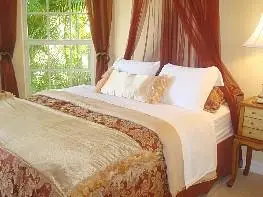 LUXURIOUS MEDITERRANEAN STYLE CUSTOM HOU