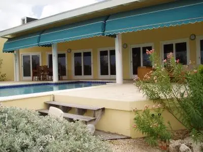 Yellow Crown Villa
