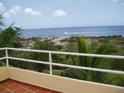 Yellow Crown Villa