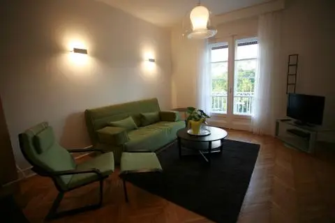 Kuny House