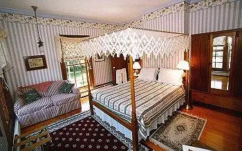 The Captain Freeman Inn