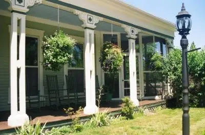 The Captain Freeman Inn