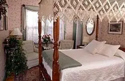 Hawthorne Inn