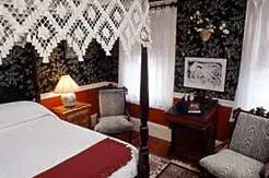 Hawthorne Inn