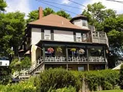 The Kingsleigh Inn Bed And Breakfast