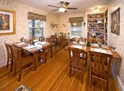 The Kingsleigh Inn Bed And Breakfast