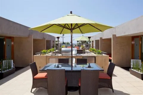 14 West Boutique Hotel