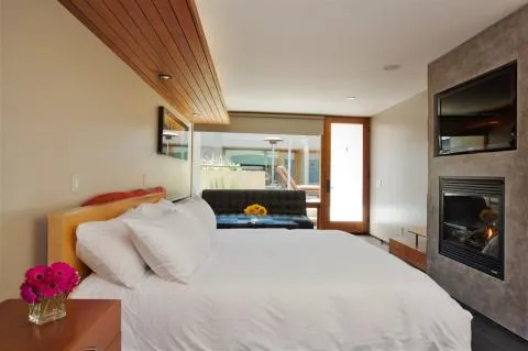 14 West Boutique Hotel