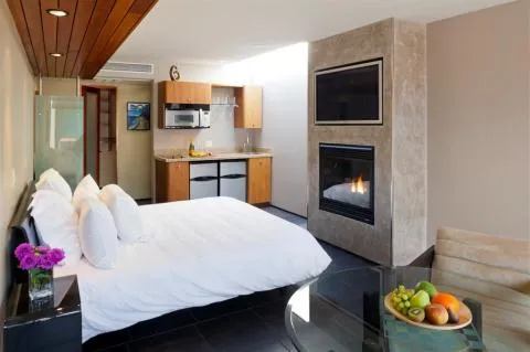 14 West Boutique Hotel