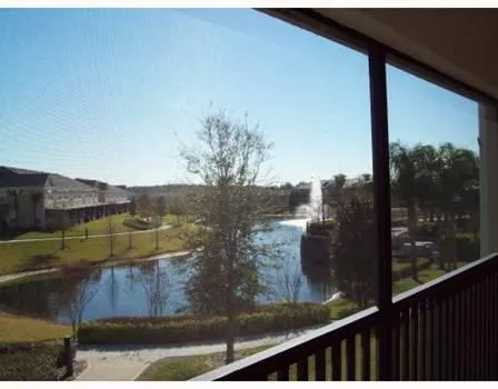 Stonebridge Commons Condo for rent