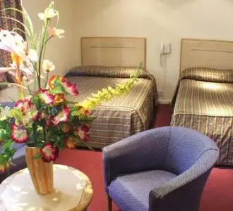 Eden Plaza Hotel