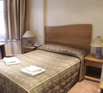 Eden Plaza Hotel