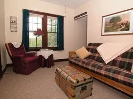 Hillcrest Hide Away Bed And Breakfast