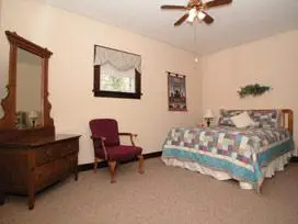 Hillcrest Hide Away Bed And Breakfast