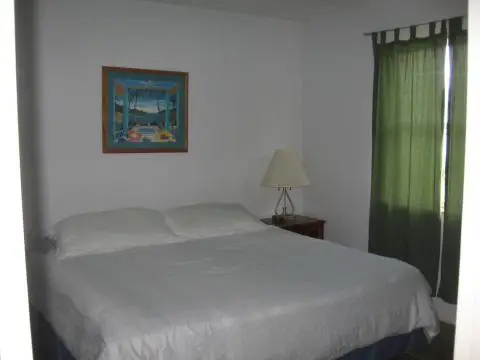 Free WI-FI Gated HOllywood Beauty