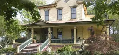 Hill House Bed And Breakfast Inn