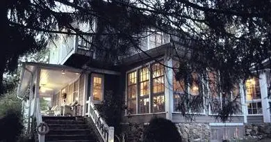 Folkestone Inn