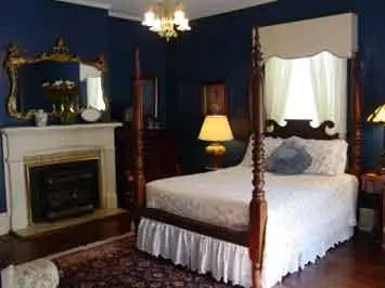 The Oakwood Inn Bed And Breakfast