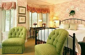 Lambertville Inn