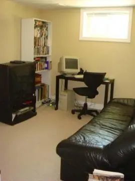 short or long term furnished room