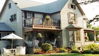 Amity Rose Bed And Breakfast Inn