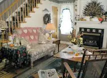 Amity Rose Bed And Breakfast Inn