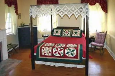 Abner Adams House Bed And Breakfast Inn