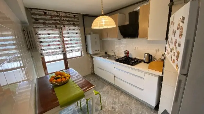 Hastanelerin Yaninda Merkezi Konumda Kiralik E Yali Daire