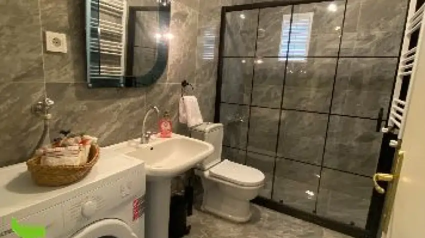 Hastanelerin Yaninda Merkezi Konumda Kiralik E Yali Daire