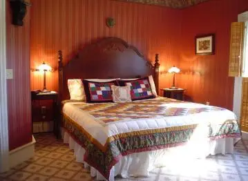 The Cherry Creek Inn