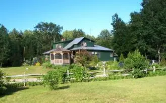 Country Road Lodge Bed And Breakfast