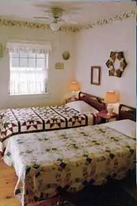 Country Road Lodge Bed And Breakfast