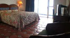 Las Rocas Resort And Spa