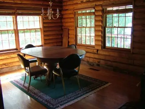 The Lakehouse Lodge