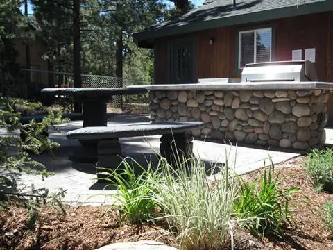 Pine Retreat Affordable Luxury Cabin
