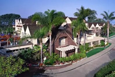 Lauberge Del Mar Resort And Spa